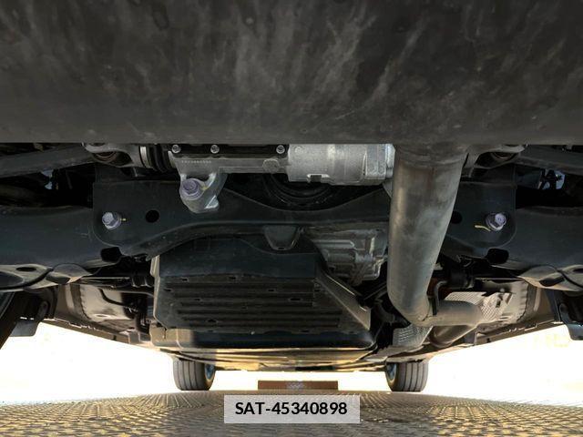 Toyota Crown Crossover 2023-10 7722126-18