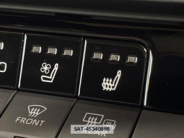 Toyota Crown Crossover 2023-10 7722126-8