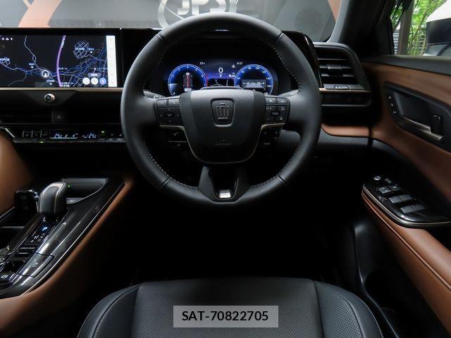 Toyota Crown Crossover 2025-05 7783764-17