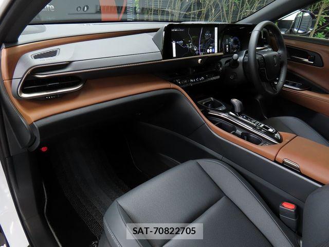 Toyota Crown Crossover 2025-05 7783764-23