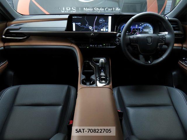 Toyota Crown Crossover 2025-05 7783764-2