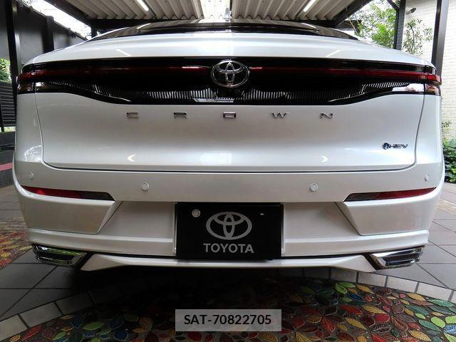 Toyota Crown Crossover 2025-05 7783764-5