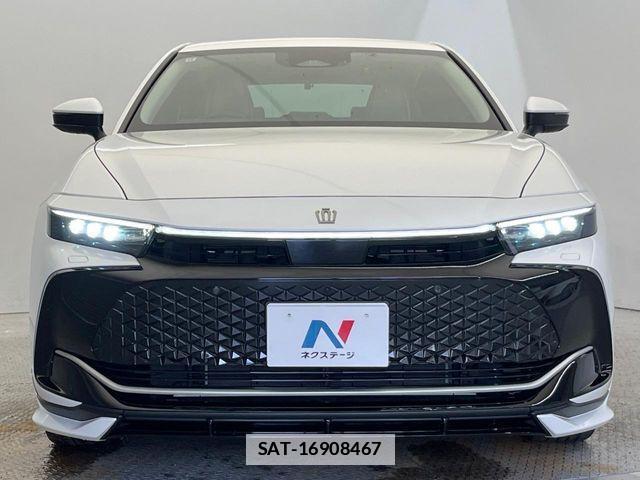 Toyota Crown Crossover 2022-12 7783754-16