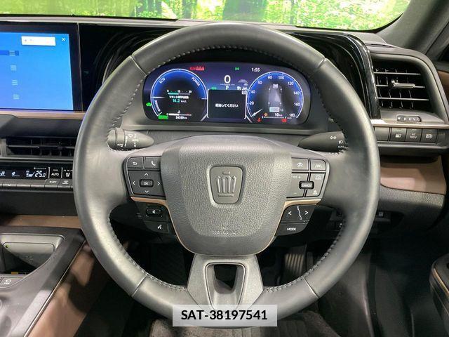 Toyota Crown Crossover 2023-06 7783752-10