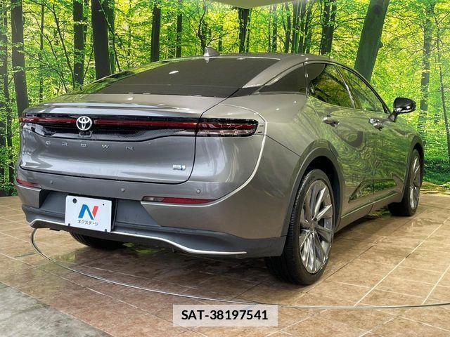 Toyota Crown Crossover 2023-06 7783752-16