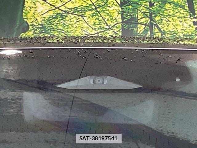 Toyota Crown Crossover 2023-06 7783752-4