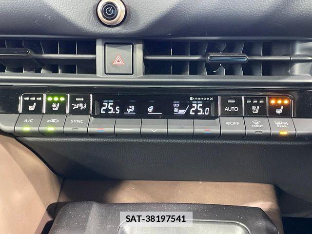 Toyota Crown Crossover 2023-06 7783752-6