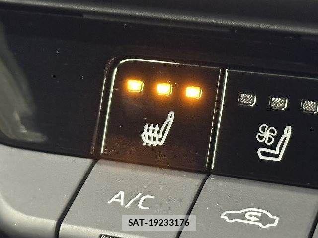 Toyota Crown Crossover 2023-01 7783753-15