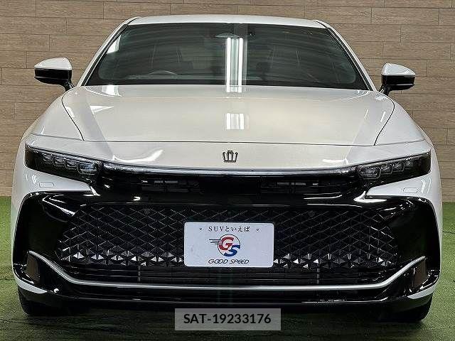Toyota Crown Crossover 2023-01 7783753-16