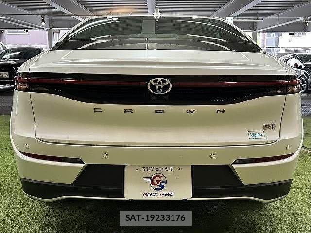Toyota Crown Crossover 2023-01 7783753-18