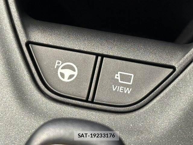 Toyota Crown Crossover 2023-01 7783753-4