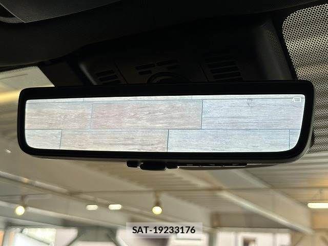 Toyota Crown Crossover 2023-01 7783753-6