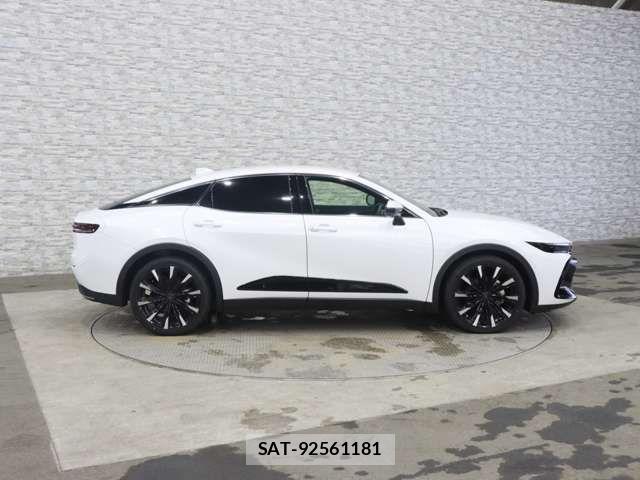 Toyota Crown Crossover 2023-01 7783726-12