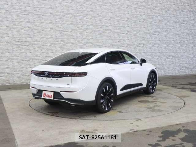 Toyota Crown Crossover 2023-01 7783726-18