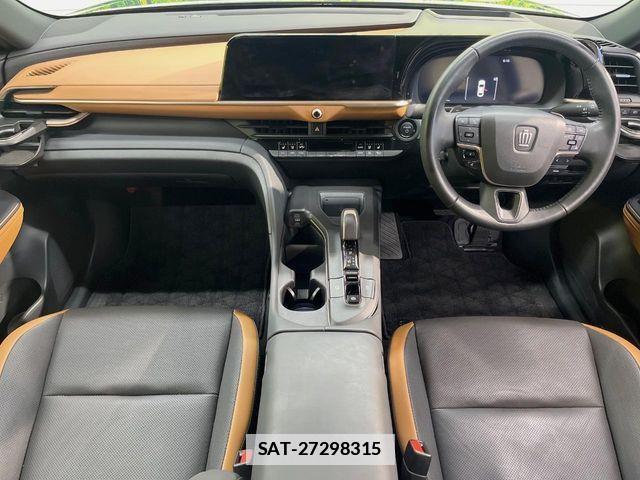 Toyota Crown Crossover 2024-01 7783742-1