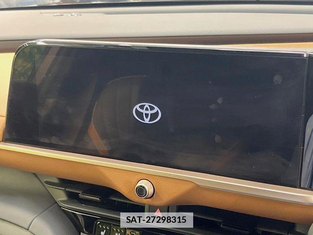 Toyota Crown Crossover 2024-01 7783742-3
