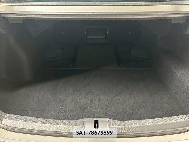 Toyota Crown Crossover 2022-11 7783740-11