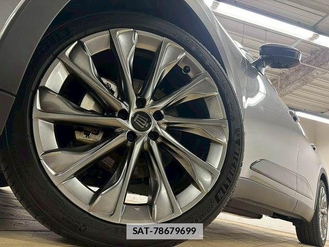Toyota Crown Crossover 2022-11 7783740-13