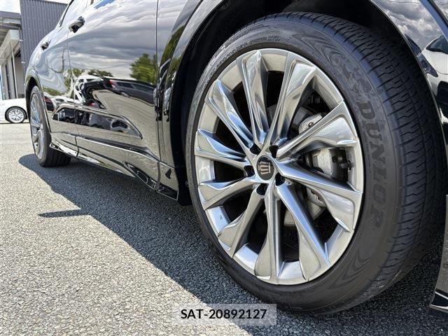 Toyota Crown Crossover 2023-03 7875868-10