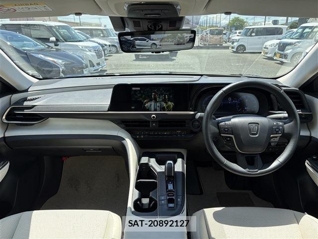 Toyota Crown Crossover 2023-03 7875868-1