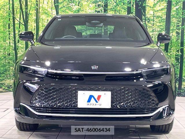 Toyota Crown Crossover 2022-10 7875875-13