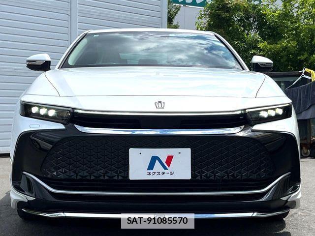 Toyota Crown Crossover 2023-03 7875871-15