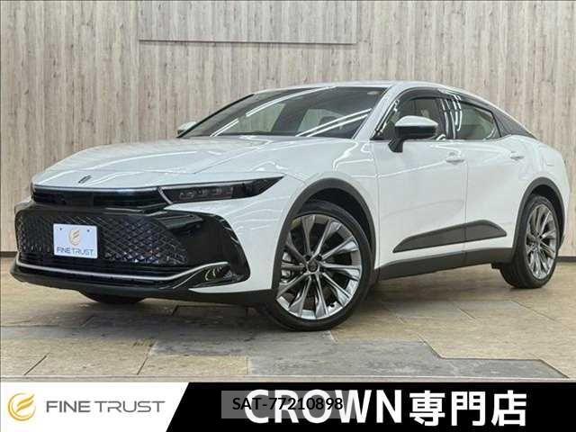 Toyota Crown Crossover 2023-08 7875872-0