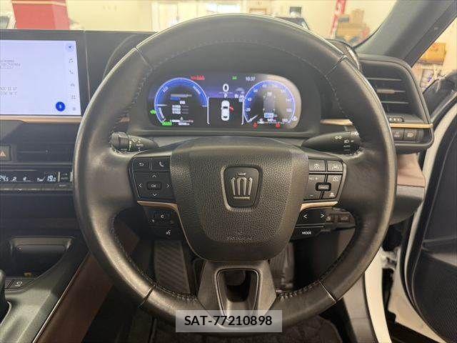 Toyota Crown Crossover 2023-08 7875872-9