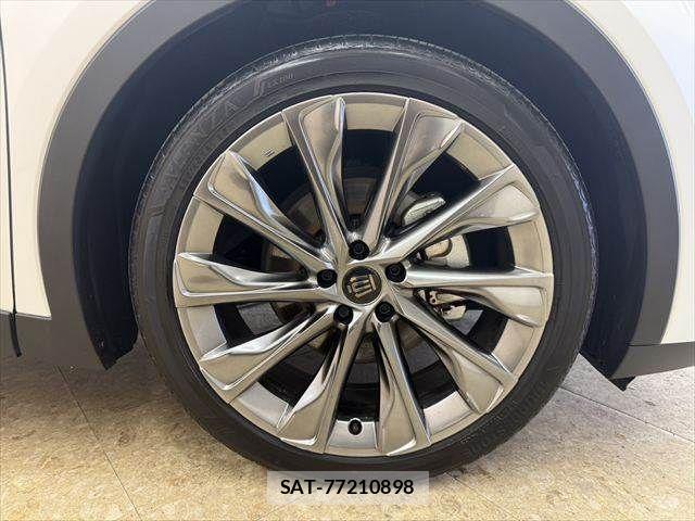 Toyota Crown Crossover 2023-08 7875872-11
