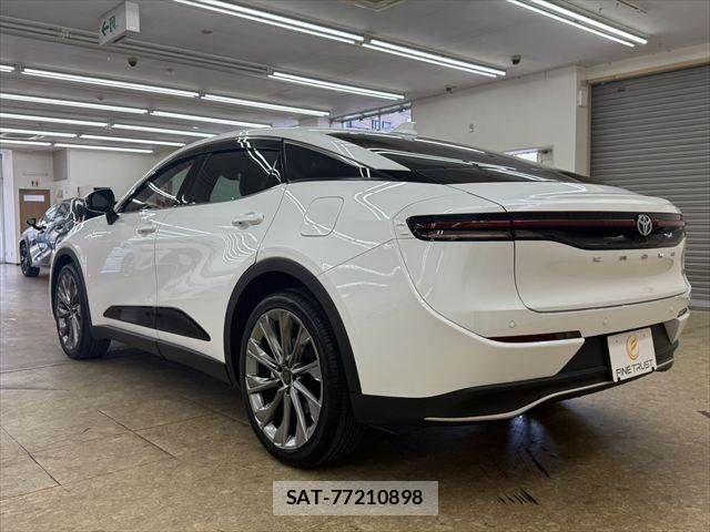 Toyota Crown Crossover 2023-08 7875872-17