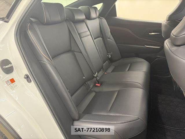Toyota Crown Crossover 2023-08 7875872-7