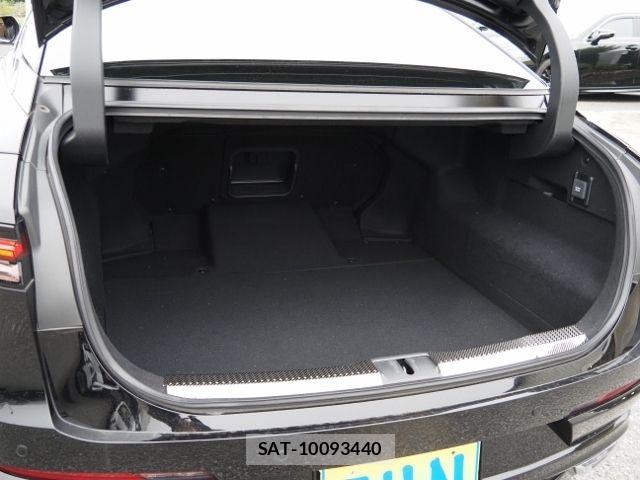 Toyota Crown Crossover 2023-02 7875870-15