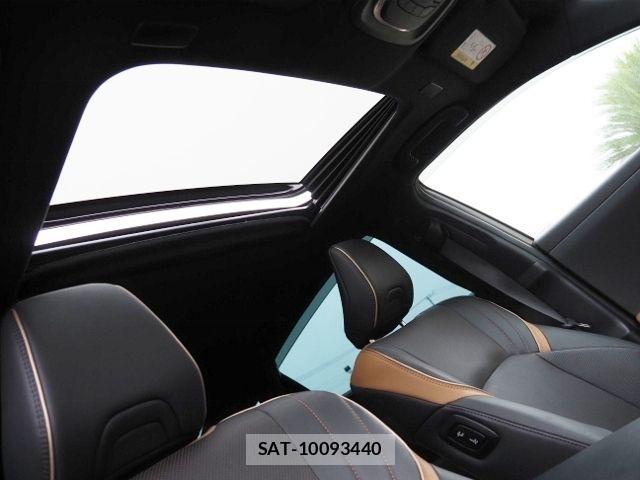 Toyota Crown Crossover 2023-02 7875870-8