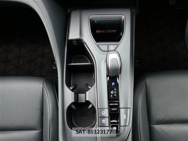 Toyota Crown Crossover 2024-01 7875869-8
