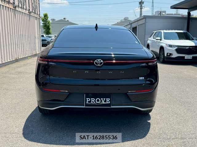 Toyota Crown Crossover 2022-01 7902443-16