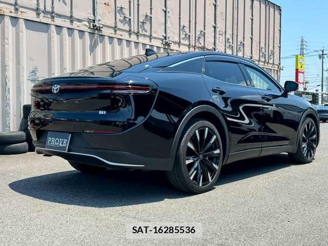 Toyota Crown Crossover 2022-01 7902443-19