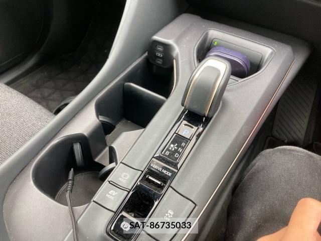 Toyota Crown Crossover 2023-01 7902444-18
