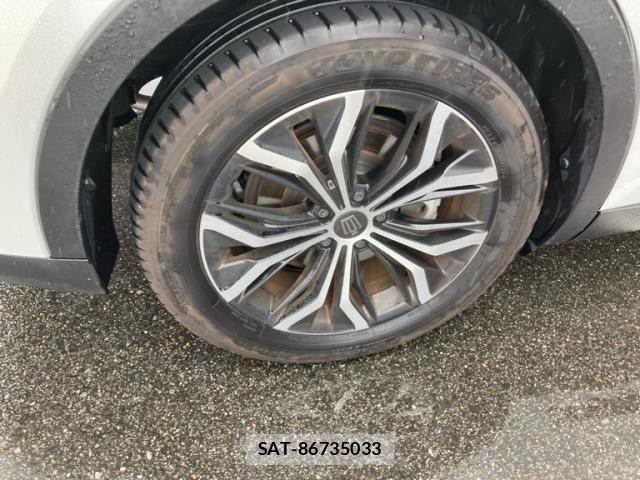 Toyota Crown Crossover 2023-01 7902444-7