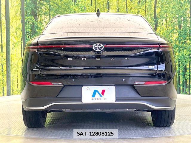 Toyota Crown Crossover 2023-03 7961024-14