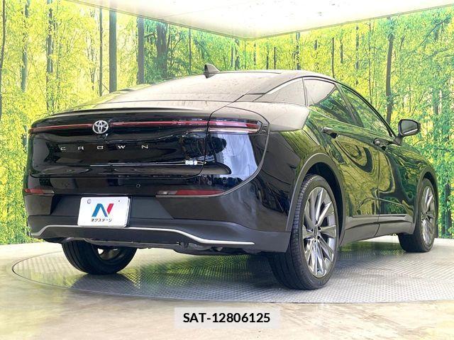Toyota Crown Crossover 2023-03 7961024-16