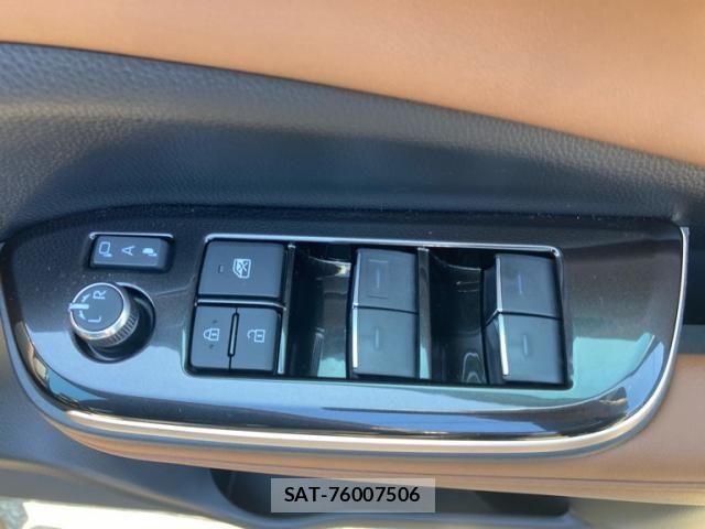 Toyota Crown Crossover 2024-10 7978859-9