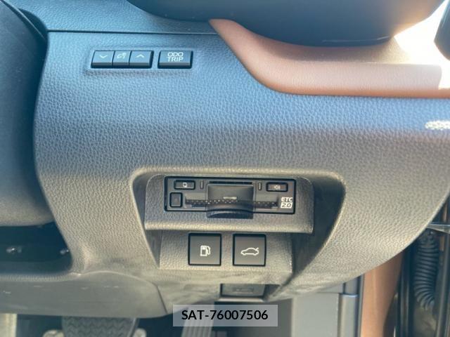 Toyota Crown Crossover 2024-10 7978859-14