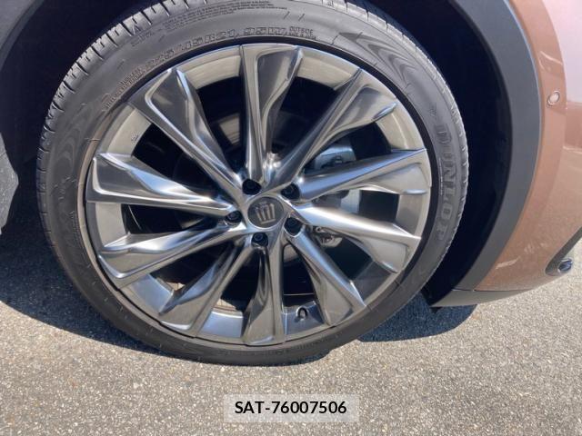 Toyota Crown Crossover 2024-10 7978859-4
