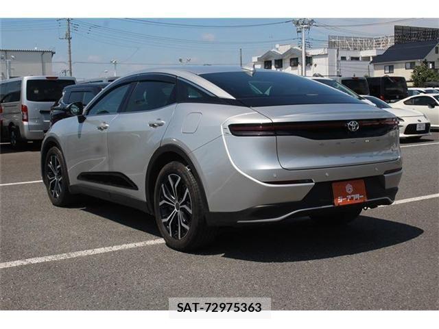 Toyota Crown Crossover 2023-06 7978861-13