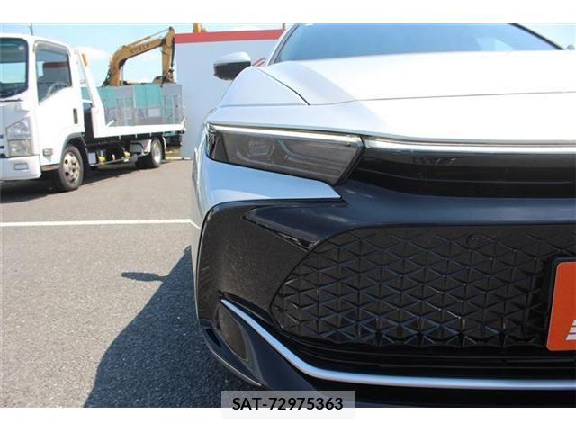 Toyota Crown Crossover 2023-06 7978861-23