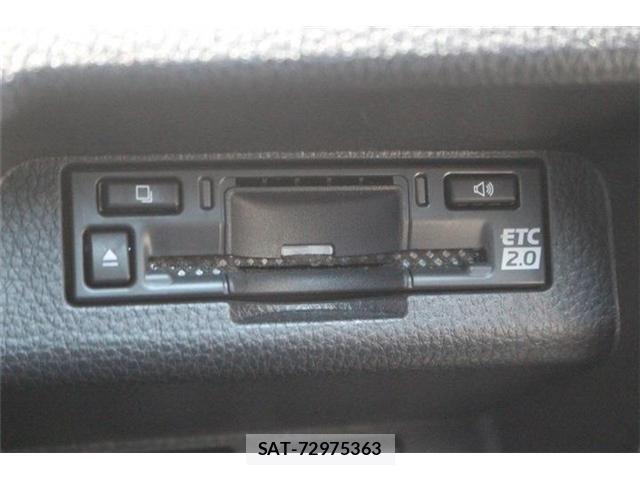 Toyota Crown Crossover 2023-06 7978861-5