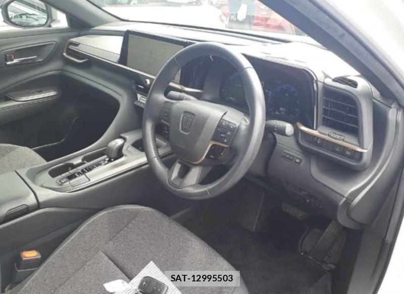 Toyota Crown Crossover 2023-01 8029911-10