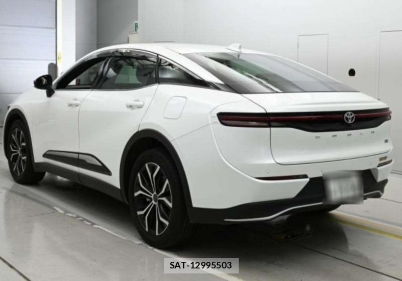 Toyota Crown Crossover 2023-01 8029911-2