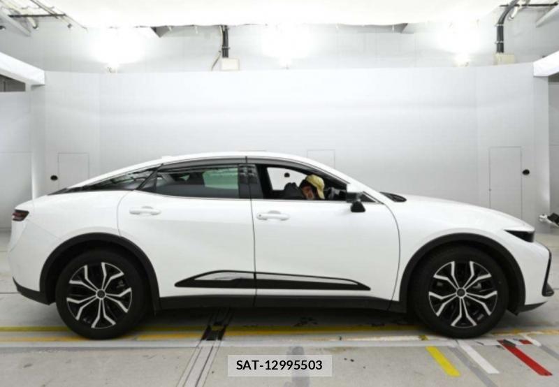 Toyota Crown Crossover 2023-01 8029911-5