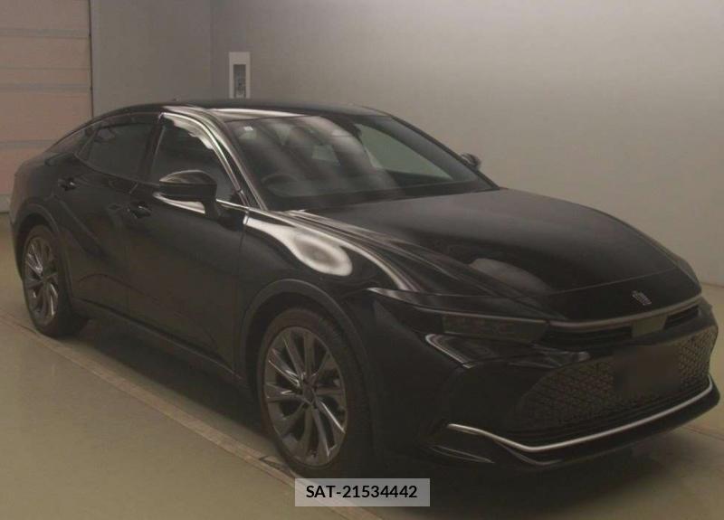 Toyota Crown Crossover 2023-10 8029796-3